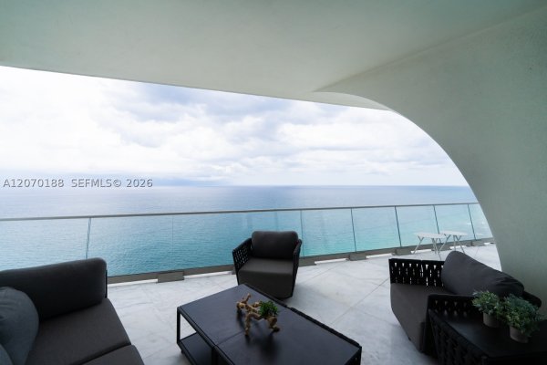 16901 Collins Ave #4201 Sunny Isles Beach, FL 33160
