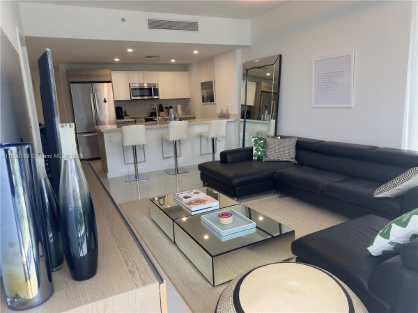 9940 W Bay Hbr Dr #4A-S Bay Harbor Islands, FL 33154