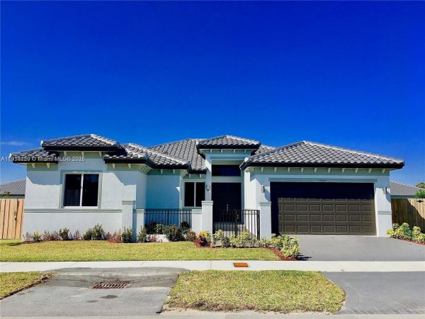 9341 SW 174th St Palmetto Bay, FL 33157