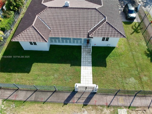 1558 Sevilla Ave Coral Gables, FL 33134