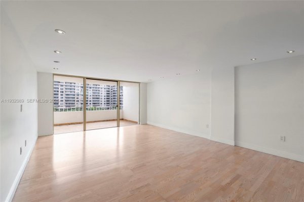 199 Ocean Ln Dr #611 Key Biscayne, FL 33149