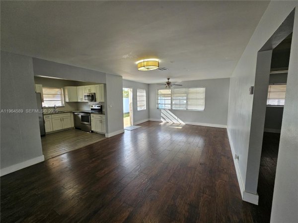 7501 Pierce St Hollywood, FL 33024