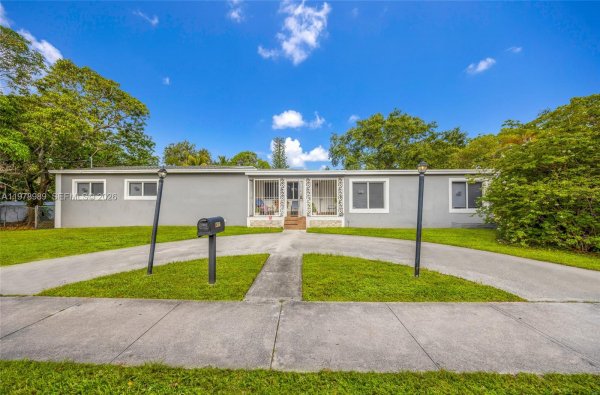 12090 NW 12th Ave North Miami, FL 33168