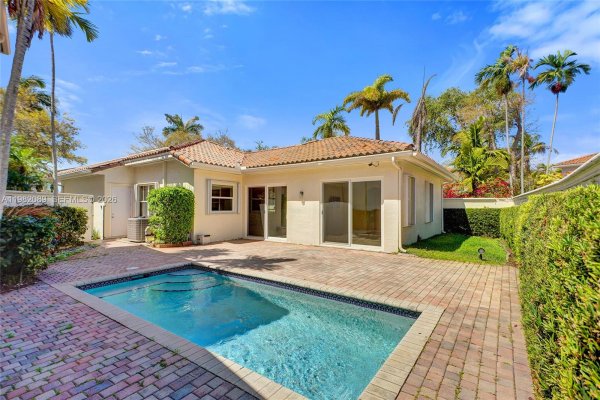 1459 Shoreline Way Hollywood, FL 33019