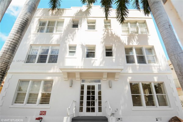 1027 Pennsylvania Ave #203 Miami Beach, FL 33139