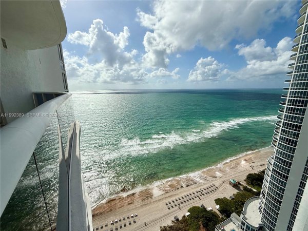 15901 Collins Ave #2802 Sunny Isles Beach, FL 33160