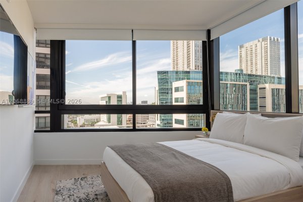 225 N Miami Ave #1702 Miami, FL 33128