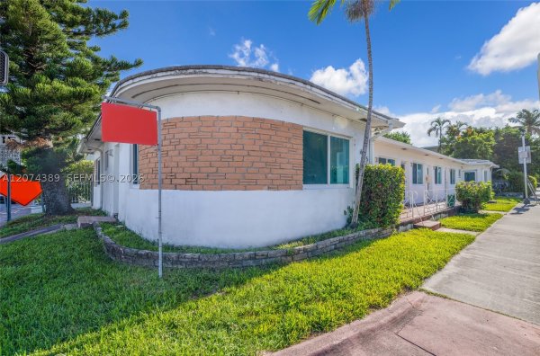 625 75th St Miami Beach, FL 33141