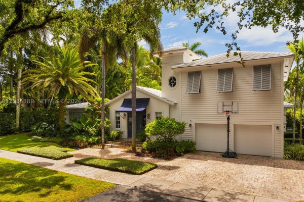 444 Bargello Ave Coral Gables, FL 33146