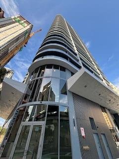 121 NE 5th Miami, FL 33132