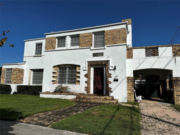 2828 SW 7th Miami, FL 33129