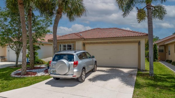 3558 Stratton Boynton Beach, FL 33436