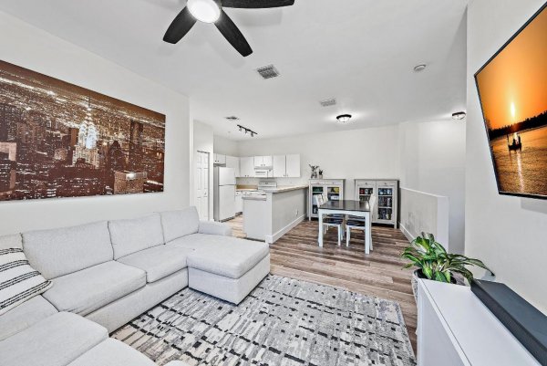 105 Lighthouse #J Tequesta, FL 33469