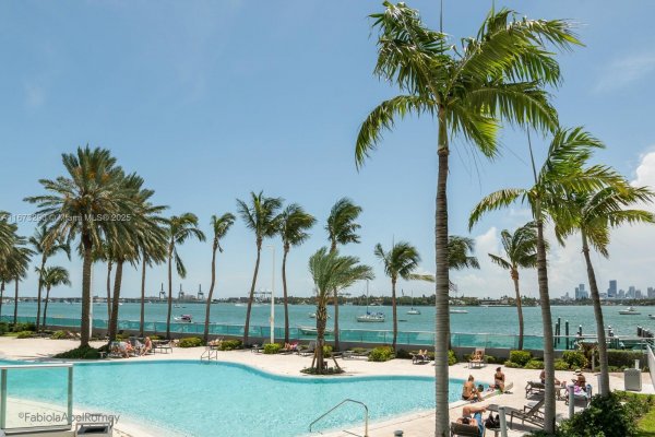 1500 Bay Rd #956S Miami Beach, FL 33139 1500 Bay Rd #956S Miami Beach, FL 33139