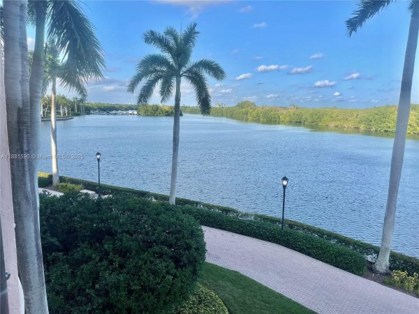13645 Deering Bay Dr #123 Coral Gables, FL 33158