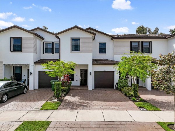 156 SW 185th Way Pembroke Pines, FL 33029