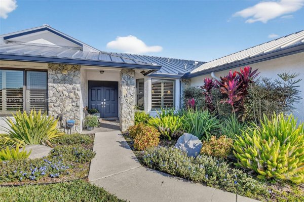 9943 Majorca Pl Boca Raton, FL 33434