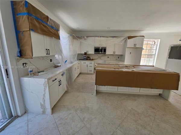 12425 NW 54th Ct Coral Springs, FL 33076