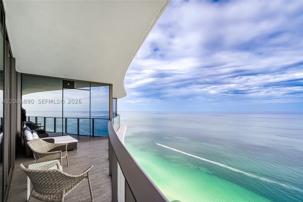 15701 Collins Ave #4603 Sunny Isles Beach, FL 33160