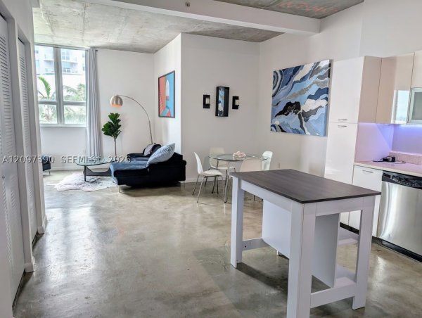 234 NE 3rd St #1204 Miami, FL 33132