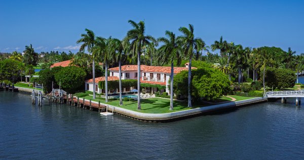 614 Tarpon Palm Beach, FL 33480