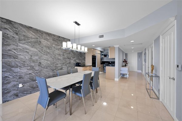 1850 S Ocean Dr #1507 Hallandale Beach, FL 33009