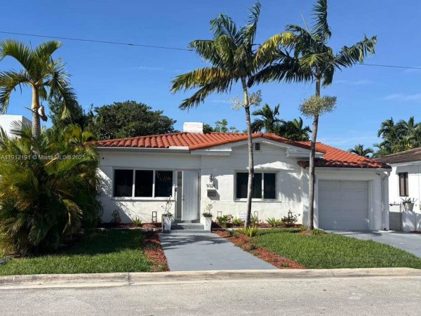 9324 Byron Ave Surfside, FL 33154