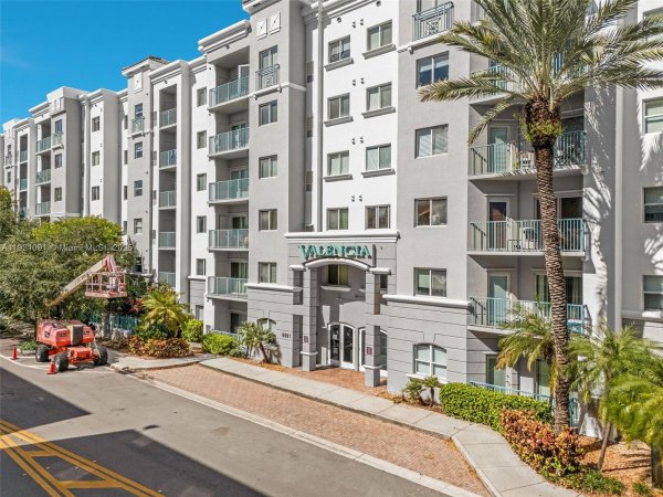 6001 SW 70th St #643 South Miami, FL 33143