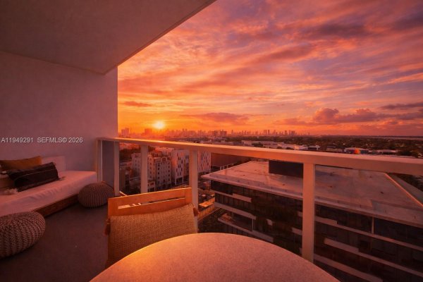 2301 Collins Ave #1429 Miami Beach, FL 33139