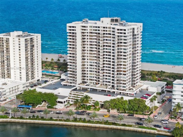2555 Collins Ave #1002 Miami Beach, FL 33140