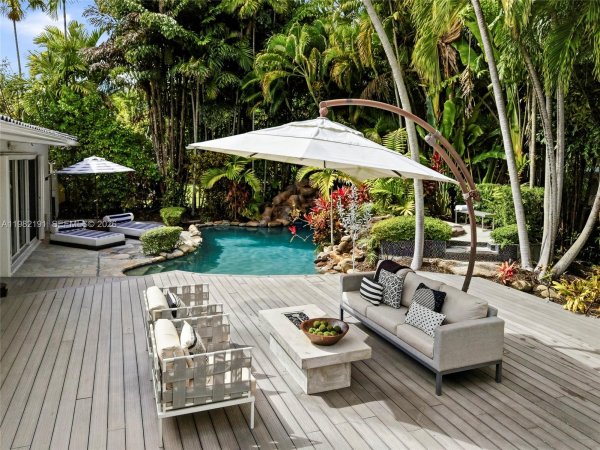 1133 NE 88th St Miami, FL 33138