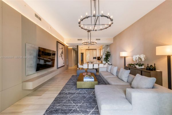 2821 S Bayshore Dr #6B Miami, FL 33133