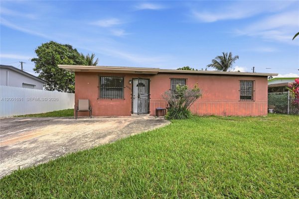 10781 SW 221st St Miami, FL 33170