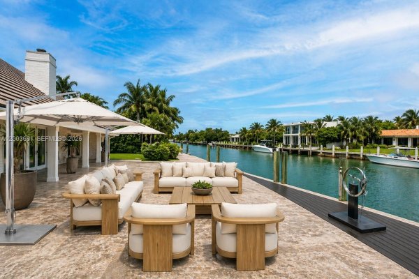 141 Cape Florida Dr Key Biscayne, FL 33149