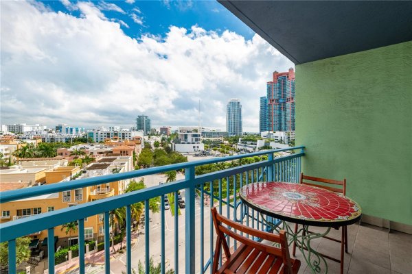 90 Alton Rd #1007 Miami Beach, FL 33139