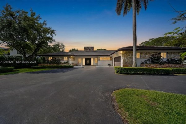 6650 SW 112th St Pinecrest, FL 33156