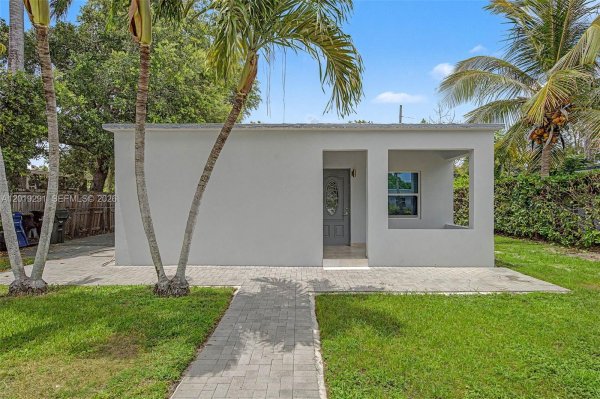 5917 SW 62nd Ter South Miami, FL 33143