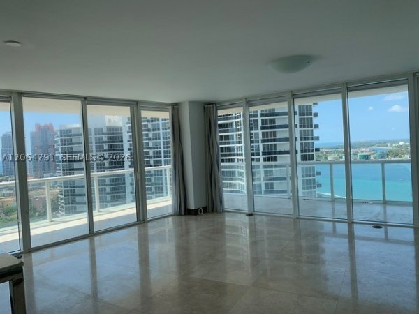 450 Alton Rd #2207 Miami Beach, FL 33139