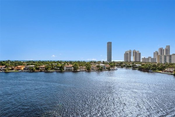 19707 Turnberry #9J Aventura, FL 33180