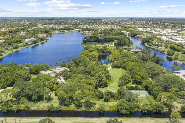 6001 Le Lac Rd Boca Raton, FL 33496