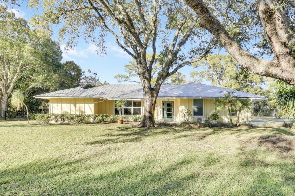 5775 Set N Sun Jupiter, FL 33458