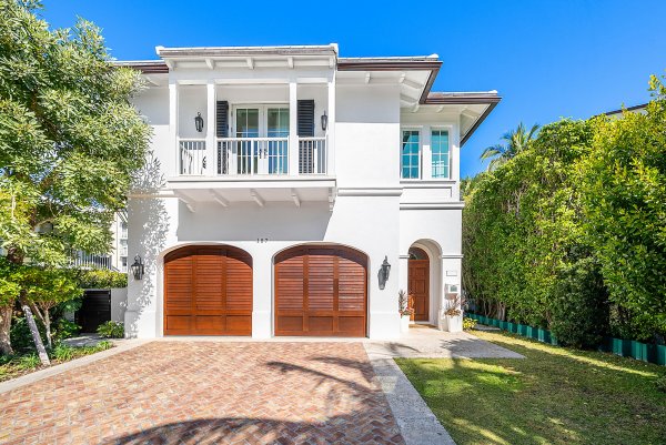 157 Peruvian Palm Beach, FL 33480