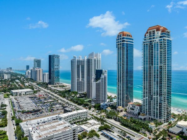 17901 Collins #Ph4705 Sunny Isles Beach, FL 33160