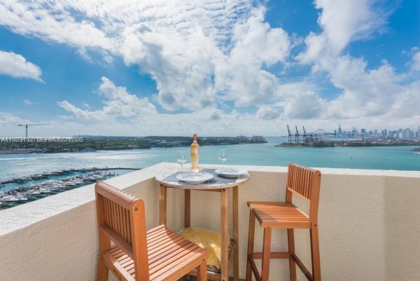 90 Alton Rd #1502 Miami Beach, FL 33139
