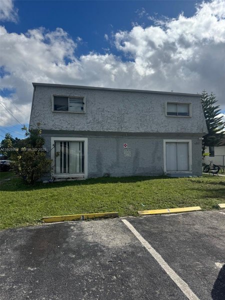 1410 SW 44th Ave #1-5 Fort Lauderdale, FL 33317