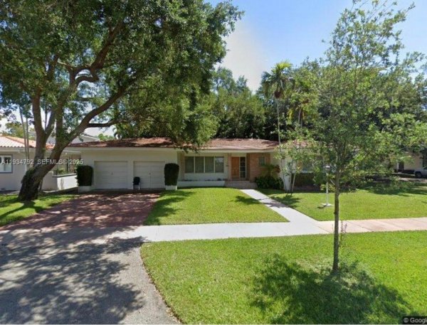 6011 Leonardo St Coral Gables, FL 33146