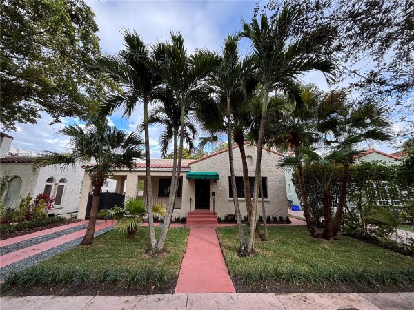 1231 Lisbon Coral Gables, FL 0