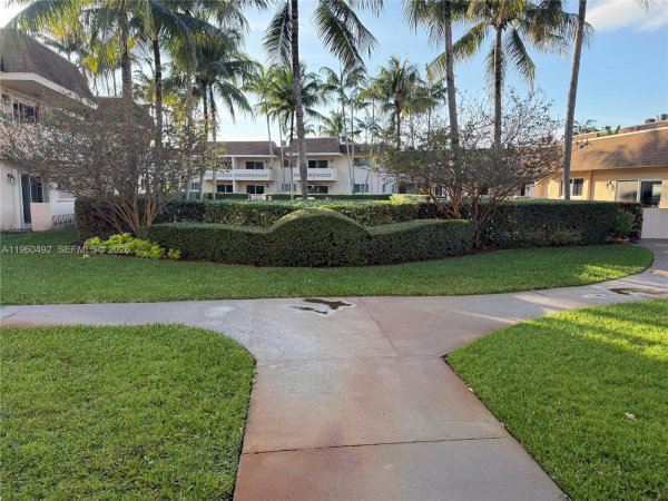 14500 SW 88th Ave #220 Palmetto Bay, FL 33176