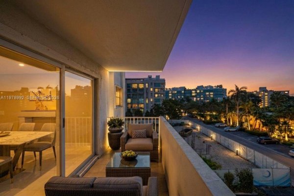 1075 92nd St #405 Bay Harbor Islands, FL 33154