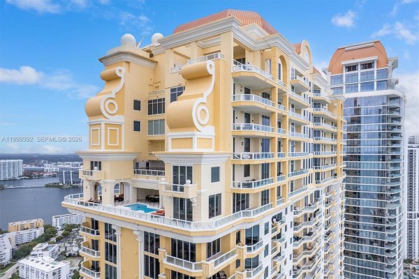 17875 Collins Ave #PH4506 Sunny Isles Beach, FL 33160